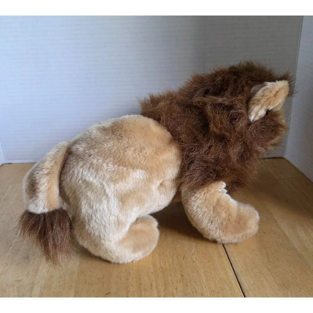 Kids Preferred Vintage 2001 Plush Sitting Leo Lion Stuffed Animal Toy 12 inch